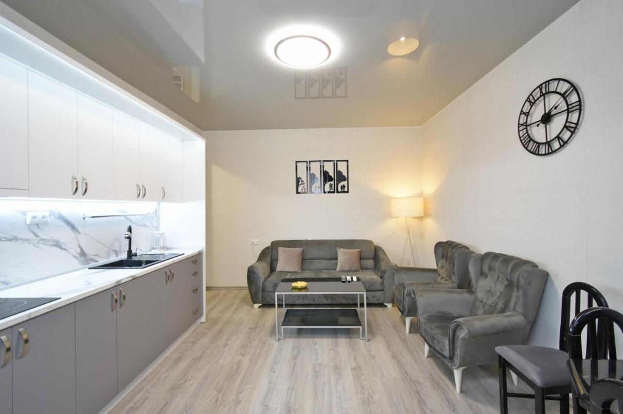 Красивая Квартира На Комитас 55 Ereván Exterior foto